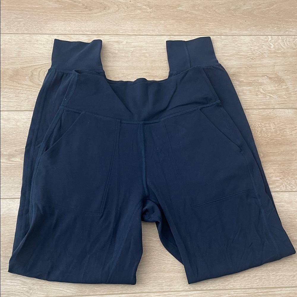 Lululemon align joggers 28”